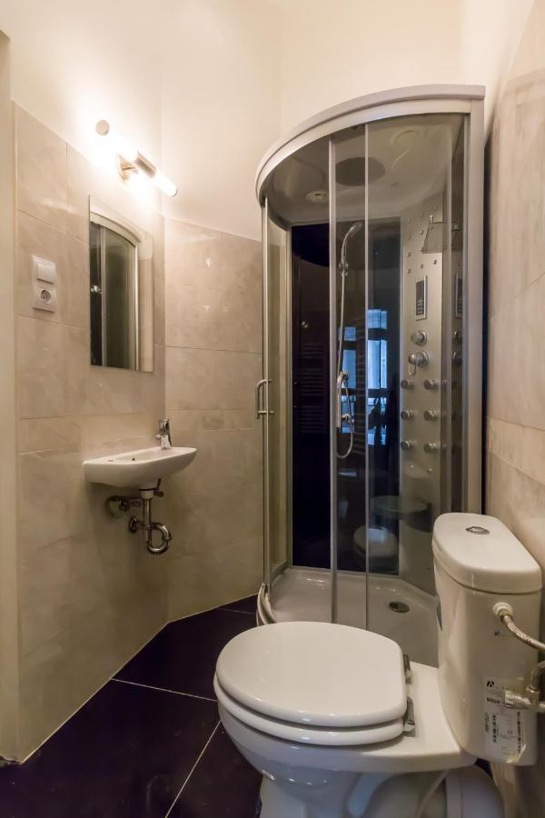 Spacious Riverside Residency - Magnificent View Budapest Exterior photo